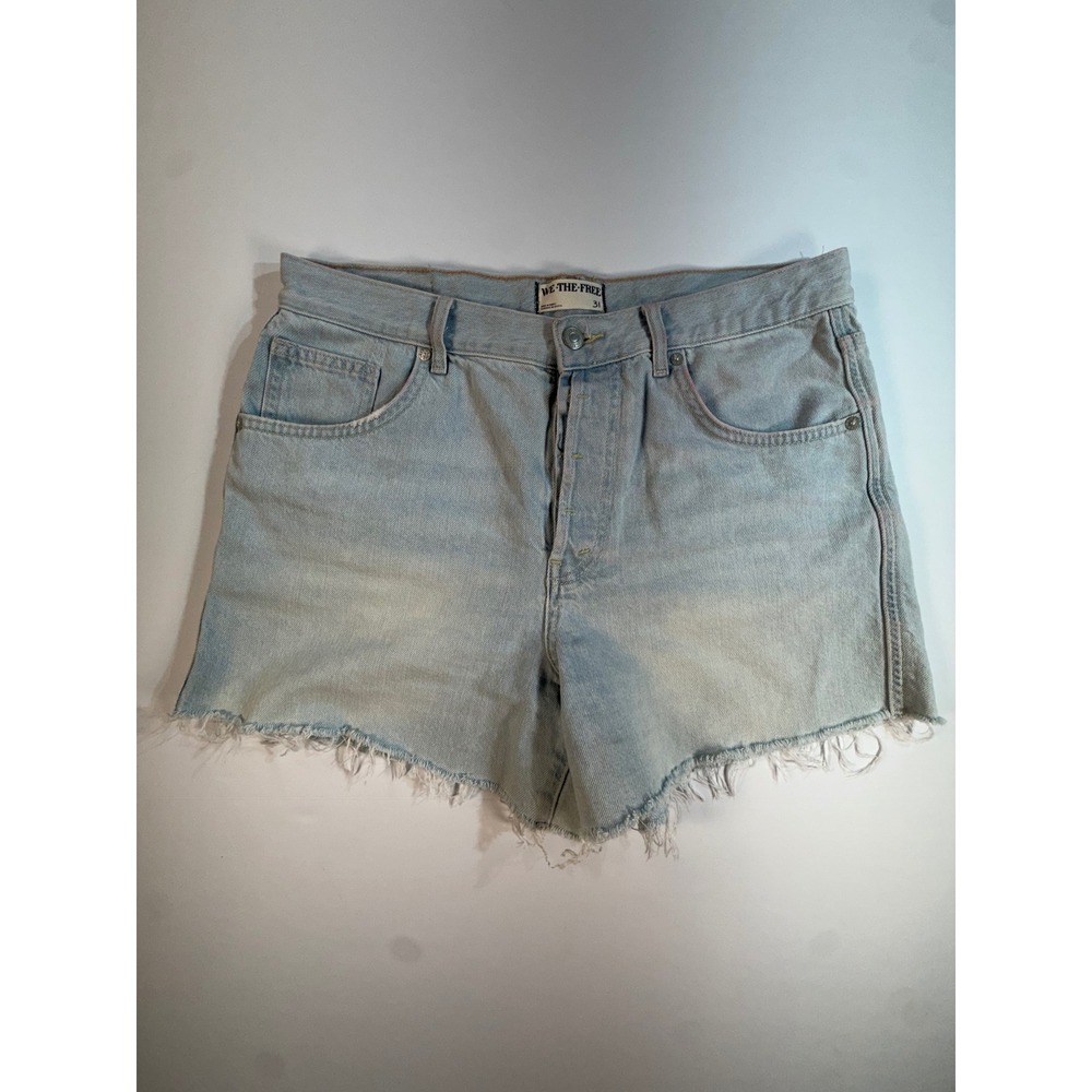We The Free Free People Light Wash Raw Hem Denim Shorts Size 31 High Rise